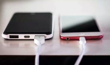 AB akıllı telefonlara tek tip şarj girişi şartı getiriyor