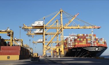 Dünya limanlarına talep azalıyor, Türkiye'de artıyor