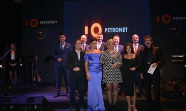Petronet 10 yaşını kutluyor