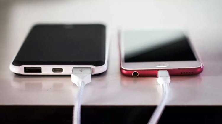 AB akıllı telefonlara tek tip şarj girişi şartı getiriyor