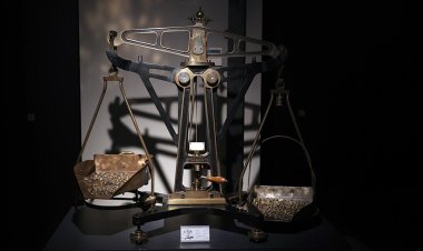 Darphanenin 550 yıllık koleksiyonu AKM'de