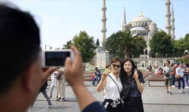 Türkiye, 11 ayda 42 milyon turist ağırladı