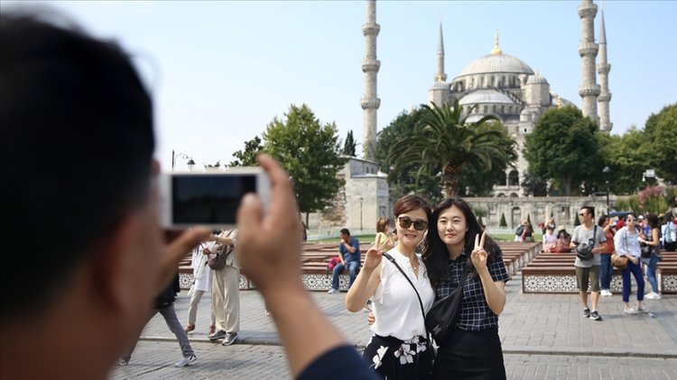 Türkiye, 11 ayda 42 milyon turist ağırladı