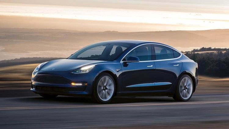 Tesla, ABD ve Avrupa'da fiyat indirimine gitti
