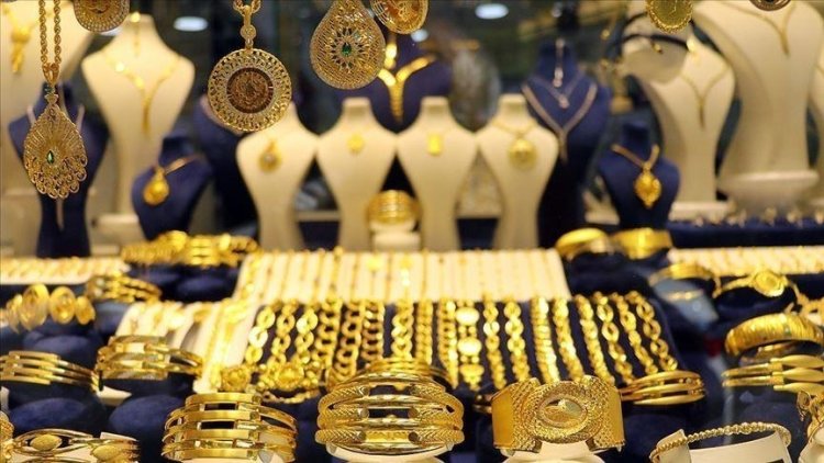 Gram altında zirve yürüyüşü sürüyor