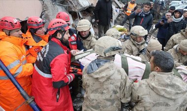 Deprem bölgelerine 18 bin jandarma sevk edildi