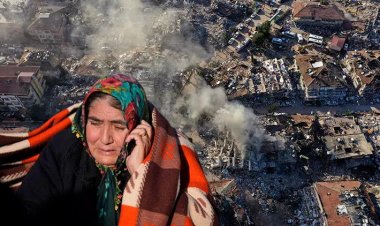 Deprem dünya basınında manşetlerde!