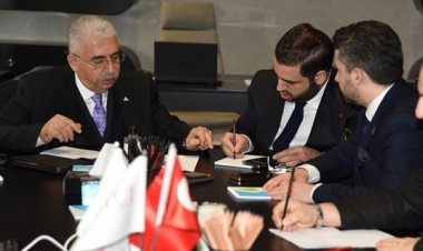 Ahlatcı Holding'den depremzedelere 100 milyon liralık yardım