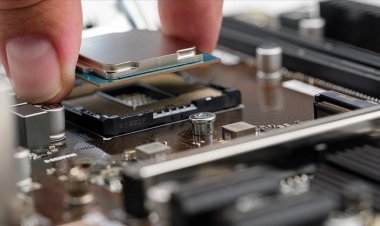 ABD'de çip üretimi için bir yılda 166 milyar doların üzerinde yatırım açıklandı