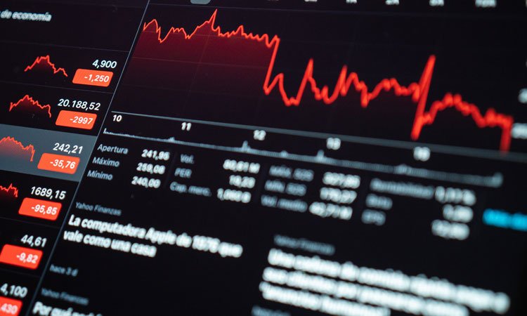 Altın Fed tuzağından çıkma çabasında