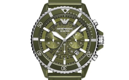 Emporio Armani erkekler için tasarladı