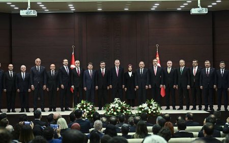 Cumhurbaşkanı Erdoğan yeni kabinesini açıkladı