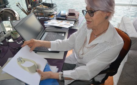 45 yıl sonra kazandığı üniversiteyi birincilikle bitirdi