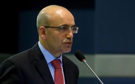 Mehmet Şimşek'ten işsizlik ve cari açık değerlendirmesi