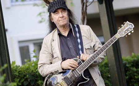 Erkin Koray hastaneye kaldırıldı