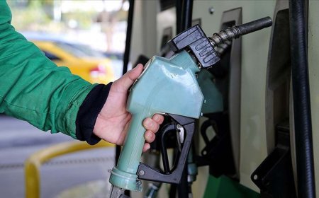 Benzine gece yarısı indirimi: Fiyatlar, pompaya yansıdı