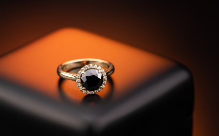 Mücevher dünyasının karanlık kraliçesi: Siyah Pırlanta