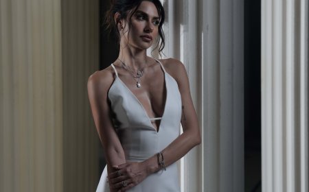 Nesrin Cavadzade Storks mücevherleri ile ışıldadı