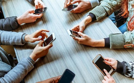 Gençlerin günlük internet kullanımı 4,5 saati aşıyor