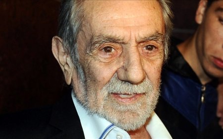 Usta oyuncu Aydemir Akbaş hayatını kaybetti