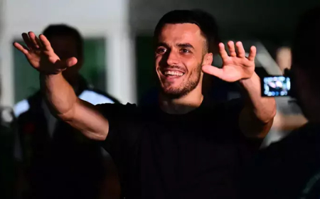 Fenerbahçe'nin yeni transferi Kostic, İstanbul'a geldi