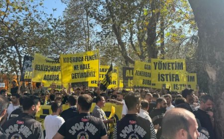 Kadıköy'de Ali Koç'a istifa çağrısı: Yoğurtçu Parkı'nda protesto!