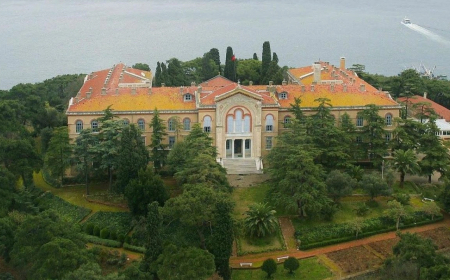 Patrik Bartholomeos: Ruhban Okulu'nun açılmasına yakınız