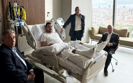 Aziz Yıldırım'dan Serhat Akın'a geçmiş olsun ziyareti