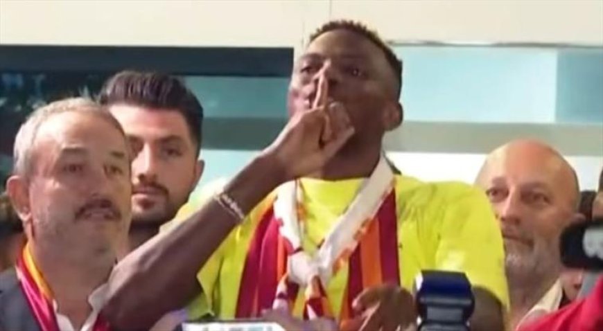 Victor Osimhen İstanbul'a geldi