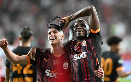 Okan Buruk'un Victor Osimhen sözleri: Türkiye'de başka takımda oynamaz