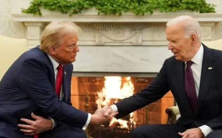 Trump 4 yıl sonra Beyaz Saray'da: Biden ile yaklaşık iki saat görüştü