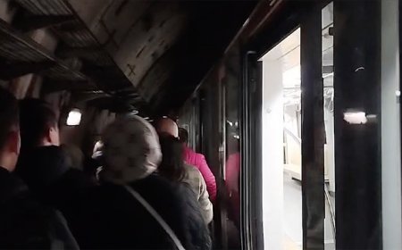 5 durağı pas geçen sürücüsüz metroda panik yaşandı