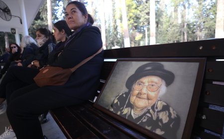 Muazzez İlmiye Çığ son yolculuğuna uğurlandı