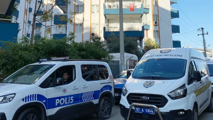 Antalya'da 3 kardeş kaldıkları dairede ölü bulundu
