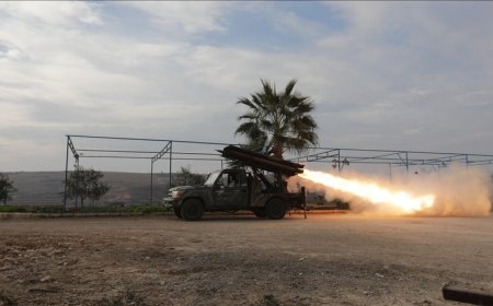 Rejim karşıtı güçler Hama'ya girdi