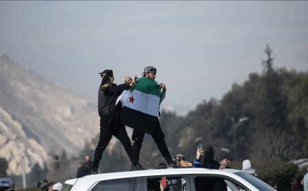 Suriye muhalefeti, 8 Aralık gününü "Milli Bayram" ilan etti