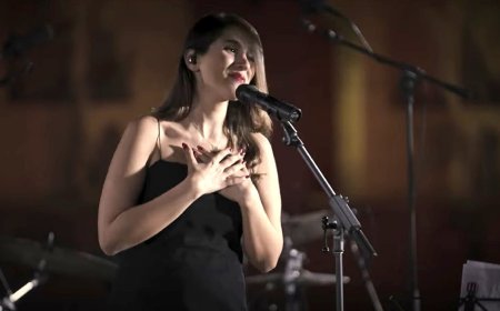 İranlı şarkıcı Parastoo Ahmadi, başörtüsüz konser verdiği için tutuklandı