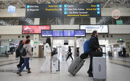 Yurt dışına çıkış harcına yüzde 42 zam