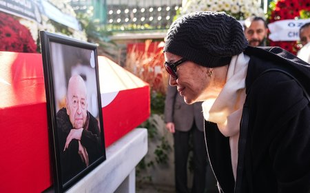 Selim İleri son yolculuğuna uğurlandı