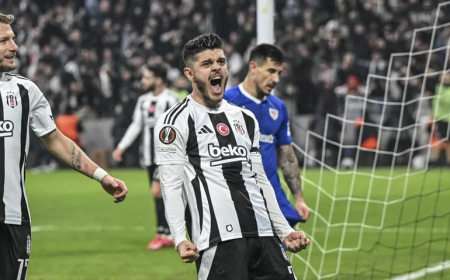 Beşiktaş yeni hocasıyla farka gitti: 4-1