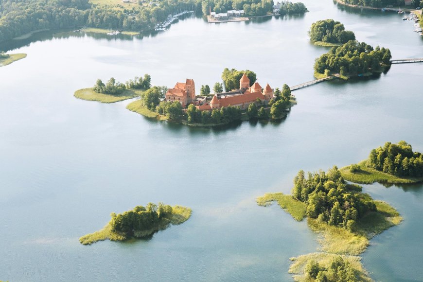 Trakai: Gölün içinde bir masal