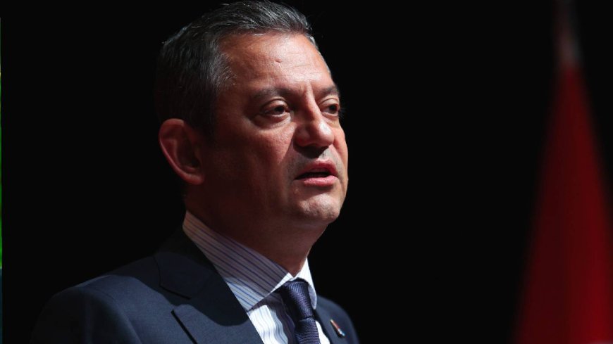Özel'den "çözüm süreci" yanıtı: Yanındayız ya da karşısındayız diye bir şey söyleyemeyiz